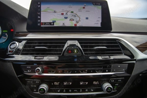 BMW 520 xDrive 2018   Eleganță, putere și tracțiune integrală! - imagine 5