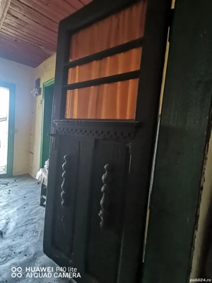 Usi vechi foarte frumoase