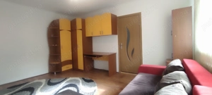 Închiriez apartament două camere  - imagine 4