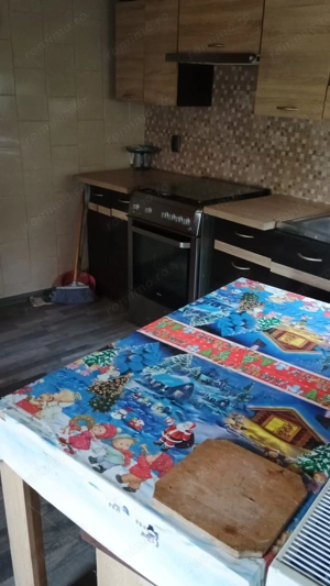 Casa de vânzare la țară  - imagine 7 Casa de vânzare la țară  - imagine 7