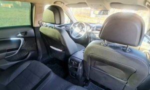 Opel Insignia Sports Tourer - imagine 6