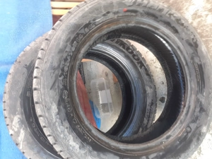 Vând 2 anvelope  de iarna