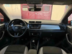 Skoda Fabia benzina euro 6, proprietar de noua, 48.600 Km, masina este ca noua - imagine 7