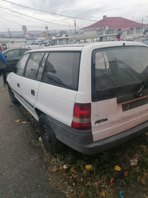 Opel astra f 1996 benzina alb combi 350 eur Inmatriculat  - imagine 4