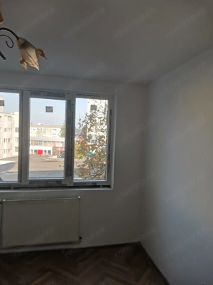 Bacău, apartament decomandat 3 4 zona Orizont, 73000 euro, negociabil