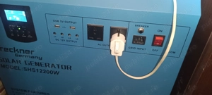 Generator portabil solar hybrid cu acumulator hybrid  - imagine 2