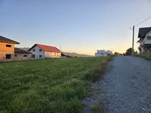 Vand teren cu utilitati pt constructie rezidentiala in Sovata - imagine 4
