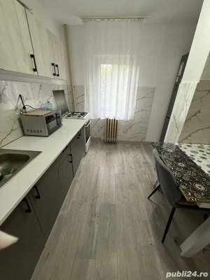 vand sau schimb apartament 2 camere etaj1