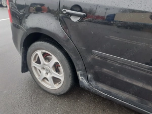 Vând vw touran 2.0 tdi  - imagine 3