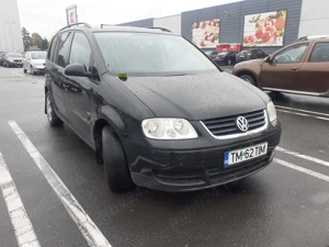 Vând vw touran 2.0 tdi  - imagine 9
