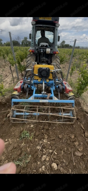 Angajez operator tractor - imagine 3 Angajez operator tractor - imagine 3