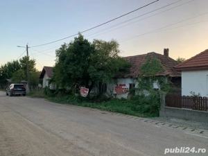 vand teren 700mp cu casa fara valoare