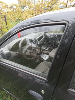 Vând Logan 1.4 MPI bine întreținut  - imagine 3 Vând Logan 1.4 MPI bine întreținut  - imagine 3