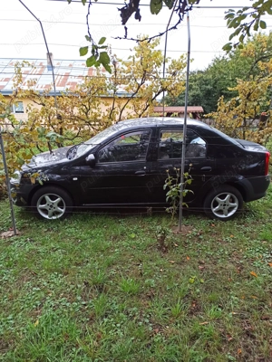 Vând Logan 1.4 MPI bine întreținut  - imagine 4 Vând Logan 1.4 MPI bine întreținut  - imagine 4