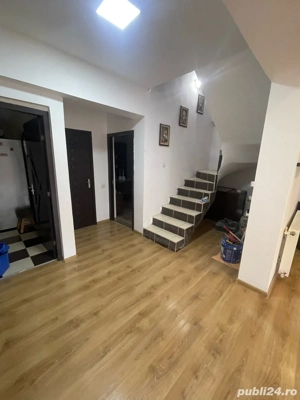 putem discuta la un telefon  - imagine 1 putem discuta la un telefon  - imagine 1