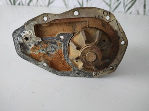 Vand pompa apa Dacia 1300 - imagine 2