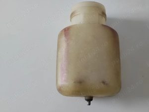 Vand vas lichid de parbriz, Dacia 1300
