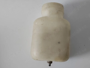 Vand vas lichid de parbriz, Dacia 1300 - imagine 3