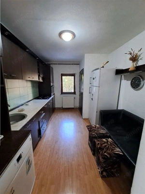 Etaj 1, apartament 4 camere, Dambovita centrala proprie