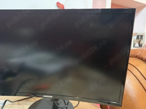 Monitor curbat Samsung 