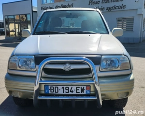 Suzuki Grand Vitara 1.6 benzina 4x4 - imagine 2 Suzuki Grand Vitara 1.6 benzina 4x4 - imagine 2
