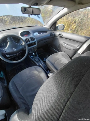 Dezmembrez peugeot 206 1.4 hdi an 2008 - imagine 3