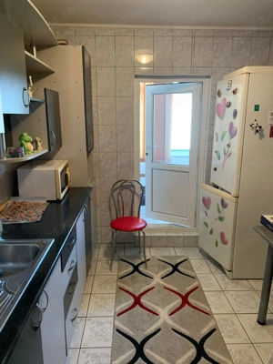 Direct proprietar vand apartament 2 camere, decomandat, complet mobilat - zona PODU ROS NICOLINA - imagine 5