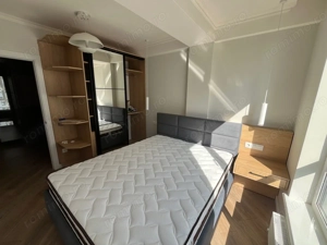 garsoniera in zona 1 Decembrie aproape de metrou