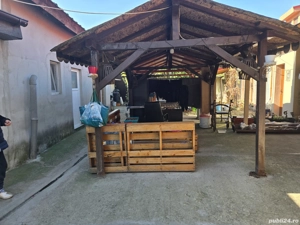 Vand apartament la curte comuna - imagine 5