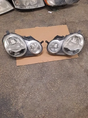 Far stanga VW Polo 9N an 2002-2005