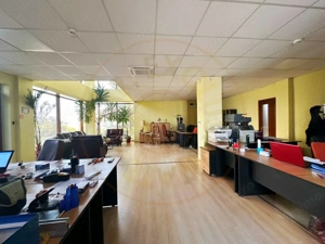 Clădire modernă de închiriat – ideală pentru clinică medicală sau companie mare - imagine 6