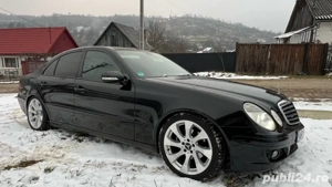 Mercedes E-Class  - imagine 9