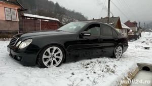Mercedes E-Class  - imagine 8