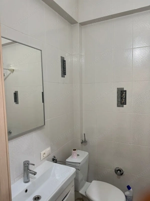 garsoniera in zona Gorjului aproape de metrou  - imagine 4