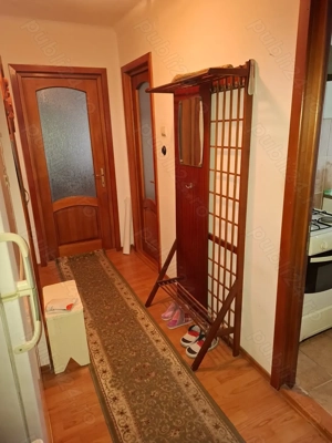 Vând apartament 3 camere, 3 3, șarpantă, boxă, zonă ultracentrală - imagine 5 Vând apartament 3 camere, 3 3, șarpantă, boxă, zonă ultracentrală - imagine 5