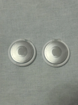 Vând 2 Air-taguri IPhone 