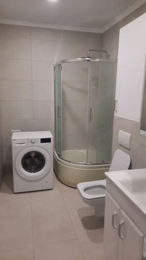 garsoniera in zona Unirii aproape de metrou - imagine 4