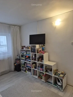 Vand apartament semidecomandat, 3 camere in Zona Circumvalatiunii, et.2, 66 mp. - imagine 5
