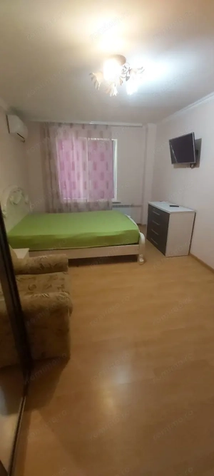 garsoniera in zona Universitatii aproape de metrou - imagine 2