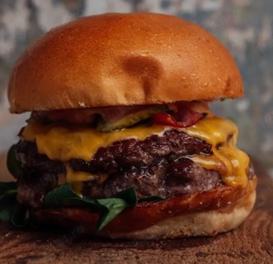 Angajam bucatar sau ajutor bucatar