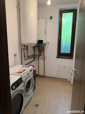 Vilă modernă și spațioasă cu grădină   Giroc, la intrare în Timișoara - imagine 8