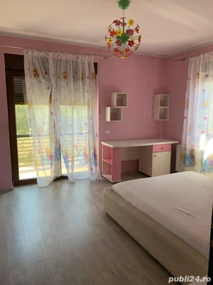 Vilă modernă și spațioasă cu grădină   Giroc, la intrare în Timișoara - imagine 10