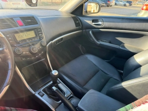 Honda Accord 2.2 Diesel 140 CP 2007 - imagine 4