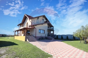 Casă 4 camere, mobilata si utilata, 2 389 m². teren, Sanpetru!