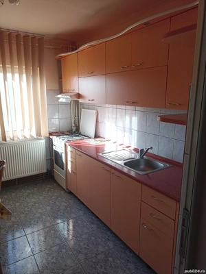 Închiriez apartament 2.cam  - imagine 8