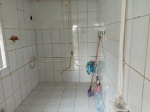 Vind garsonieră Mangalia 28Mp situată într-o vilă de apartamente și garsoniere Et2 str. Țepeș Vodă