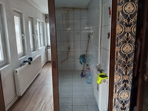 Vind garsonieră Mangalia 28Mp situată într-o vilă de apartamente și garsoniere Et2 str. Țepeș Vodă  - imagine 9