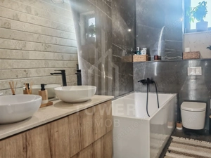 Apartament tip Penthouse cu intrare separată – Șelimbăr, zona Pictor Brana! - imagine 18