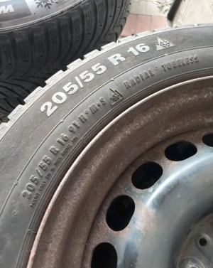 Jante și anvelope BMW 205/55 R16 în stare bună - imagine 2