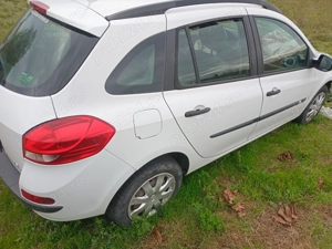 Dezmembrez renault clio din 2012 1.5 ,euro5 motorul funcționează  - imagine 5